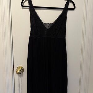 Tahari Black Nightie with Lace Detail
